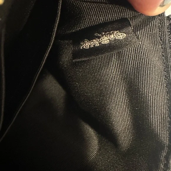 NWT COACH SINGLE CORNER ZIP WRISTLET MILK/BLACK LEGACY JACQUARD 13311 - Picture 12 of 15